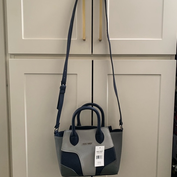 NWT Nine West small "Making Waves" Tote - Picture 3 of 4